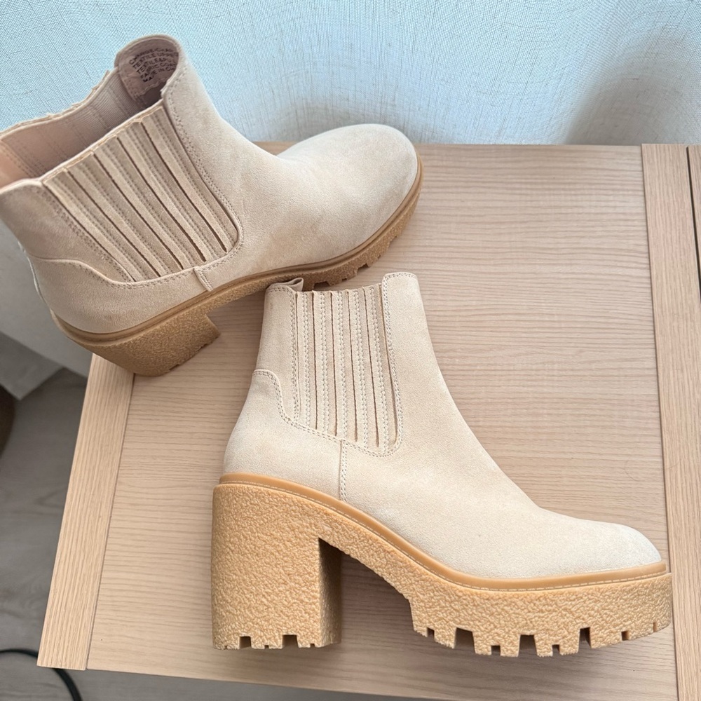 Steve Madden Womens Howler Chelsea Ankle Boots Chunky Lug Sole Platform‎ 6.5